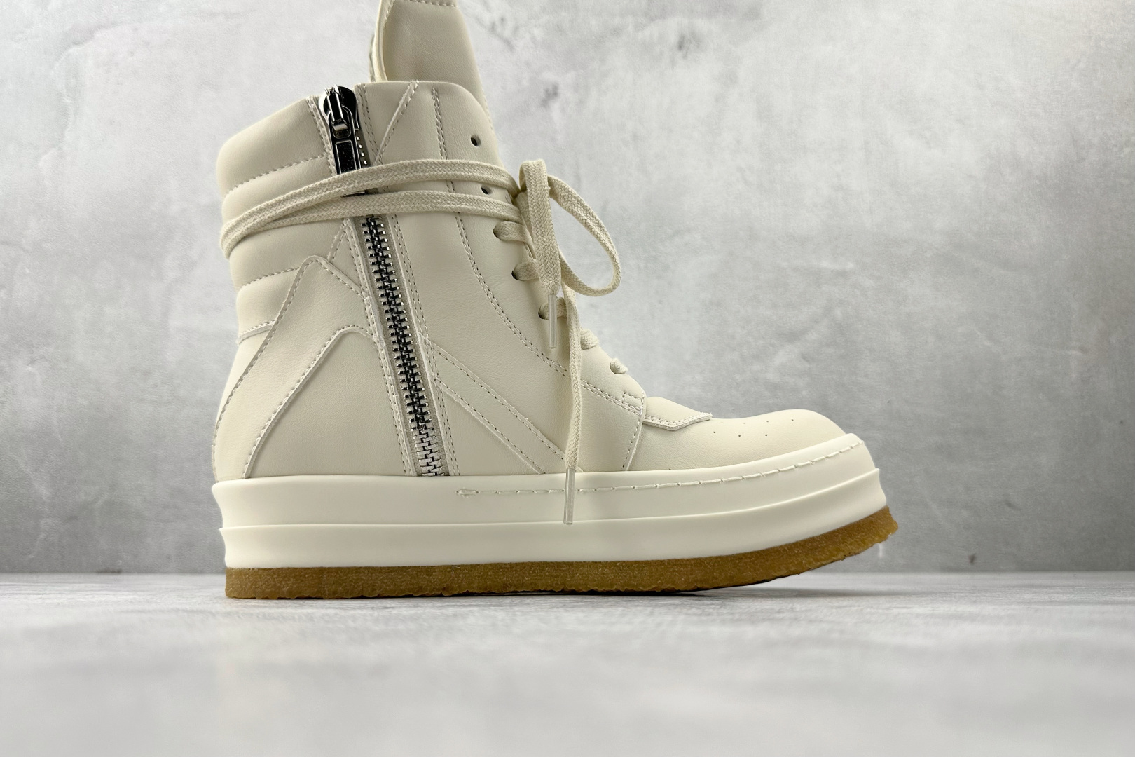 540 RICK OWENS/RO Geobasket 白色 RU02E1801LCO-111-Chinese UA Cheap High Quatity Brand Clothes Bags handbags Sneakers wholesale wholesaler seller from China Factory suppliers Fashion Clothing Shoes best Quality Beautiful Price 540 RICK OWENS/RO Geobasket 白色 RU02E1801LCO-111