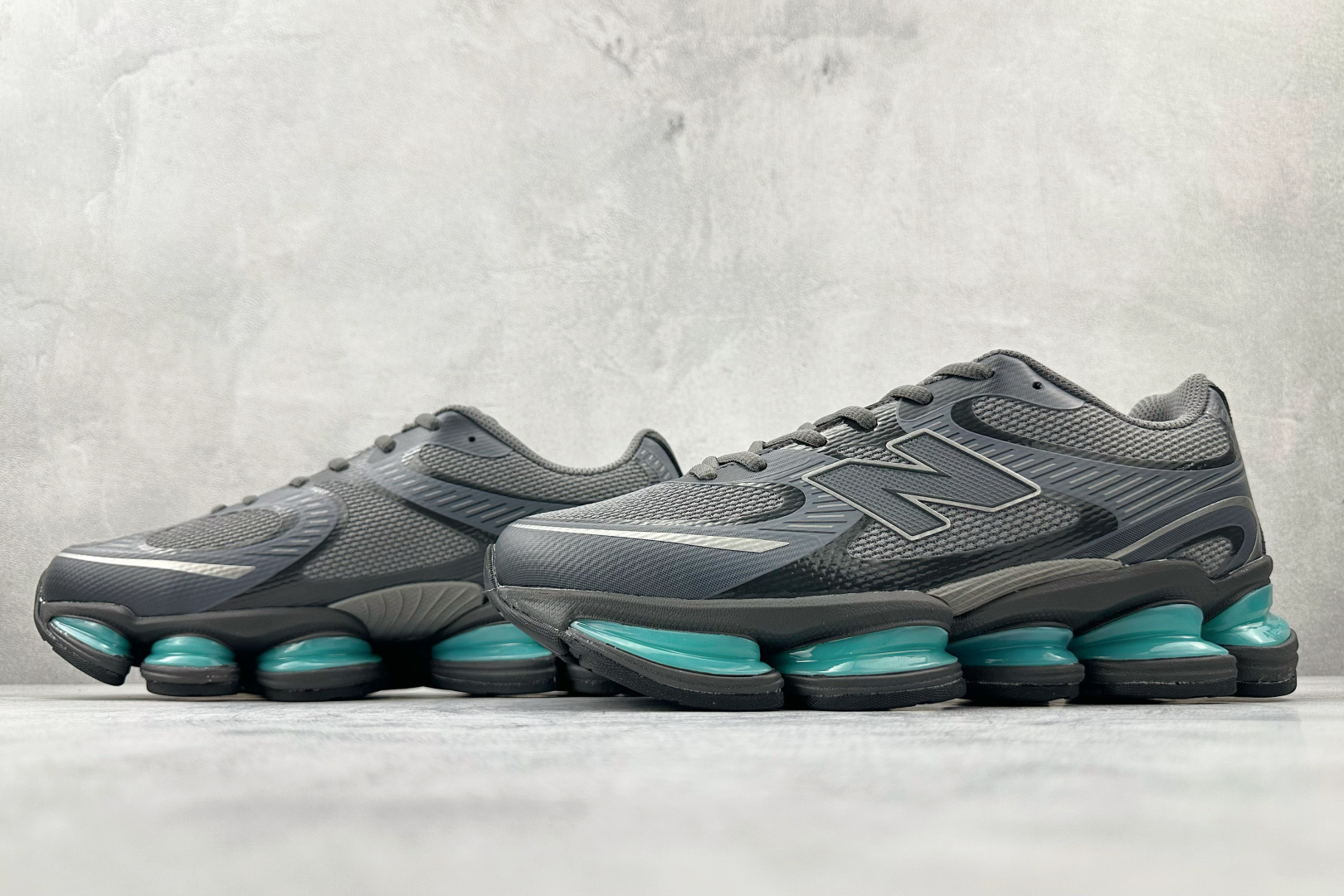 C 版 本地大厂出品 New Balance ABZORB 2000 灰黑货号：U20007PF尺码：3