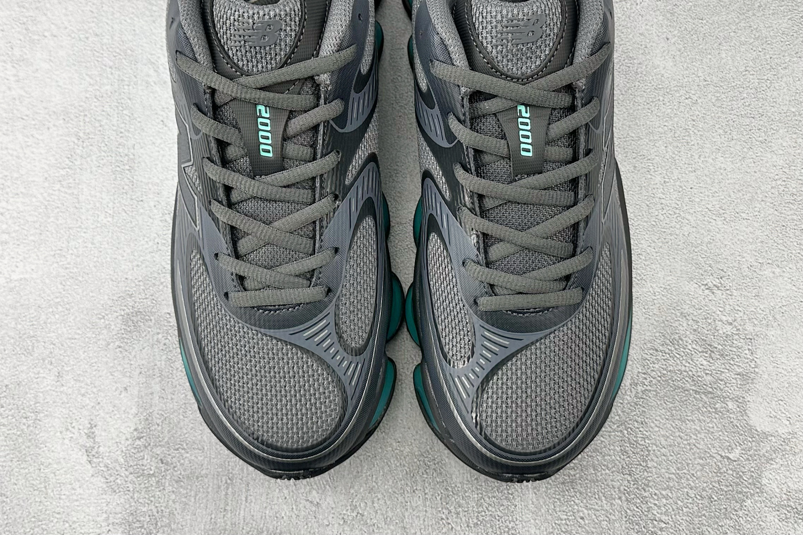 C 版 本地大厂出品 New Balance ABZORB 2000 灰黑货号：U20007PF尺码：3