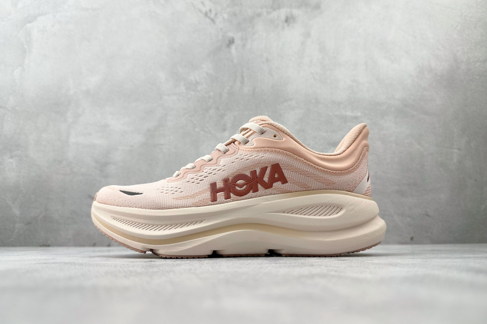 HK 平台专供 HOKA ONE ONE Bondi 9 粉色货号：-RLTT尺码：36 36.5 37