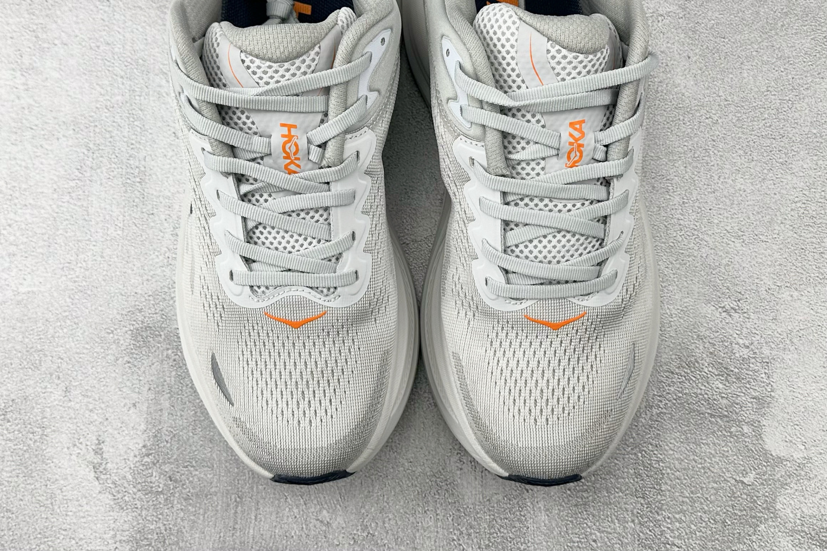 180 平台专供 HOKA ONE ONE Bondi 9 灰色 1162011-SSTC