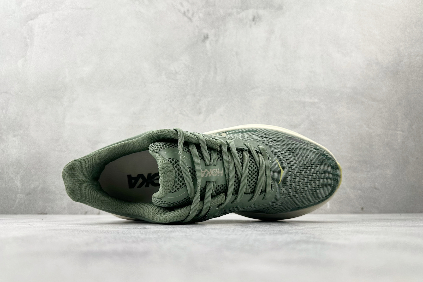 HK 平台专供 HOKA ONE ONE Bondi 9绿色货号：-SNTF尺码：40 40.5 41 