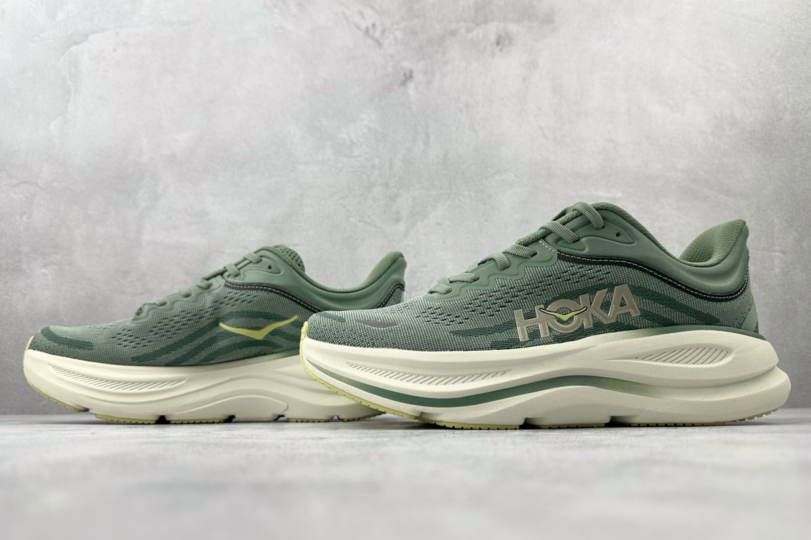 HK 平台专供 HOKA ONE ONE Bondi 9绿色货号：-SNTF尺码：40 40.5 41 