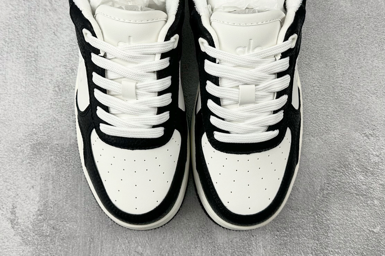 210 alo yoga Recovery Mode 黑白色 A0685U-Black/White