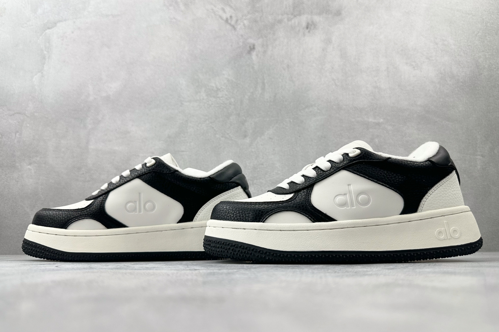 210 alo yoga Recovery Mode 黑白色 A0685U-Black/White