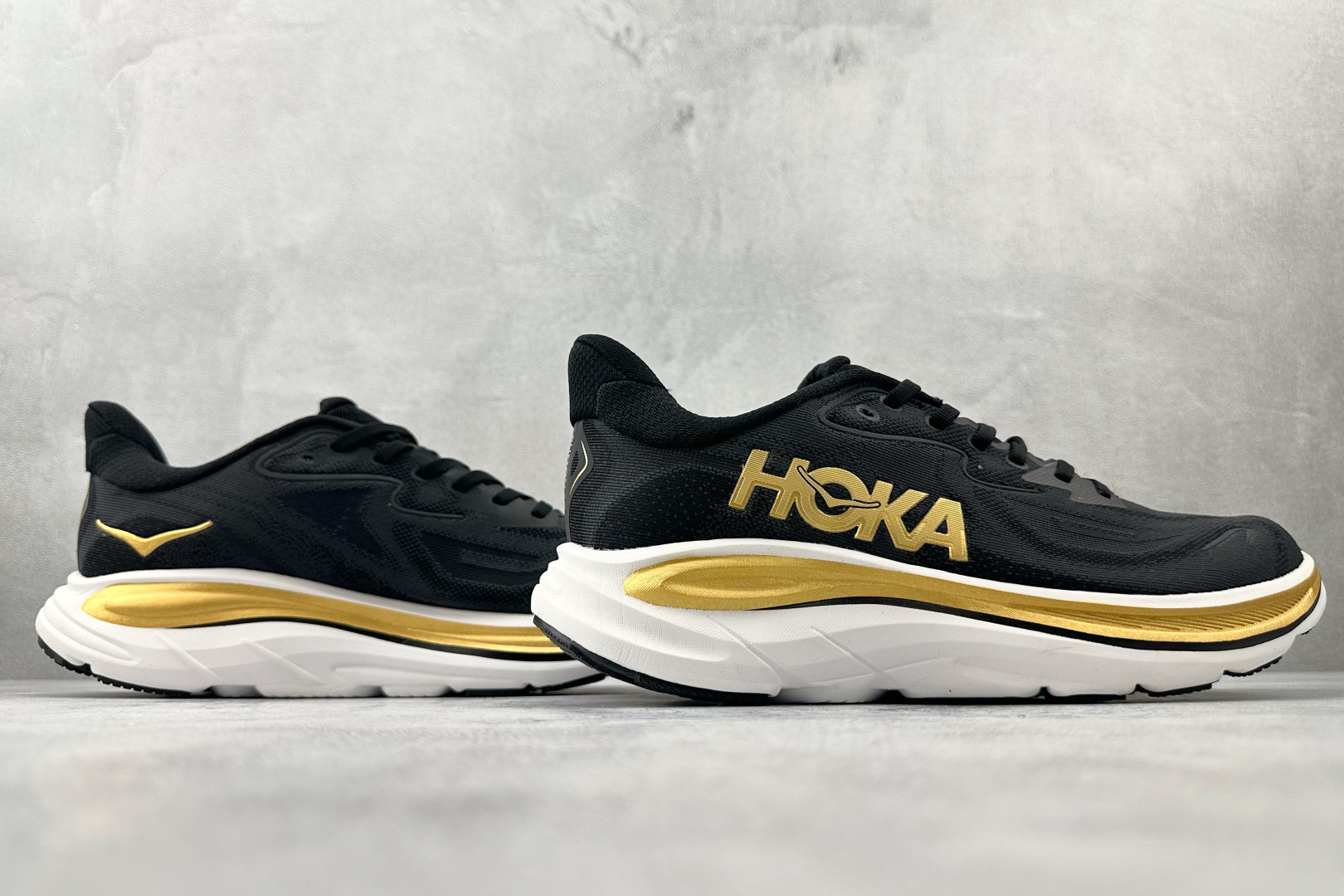 180 平台专供 HOKA ONE ONE CLIFTON 10 黑金色 1162031-BKGD