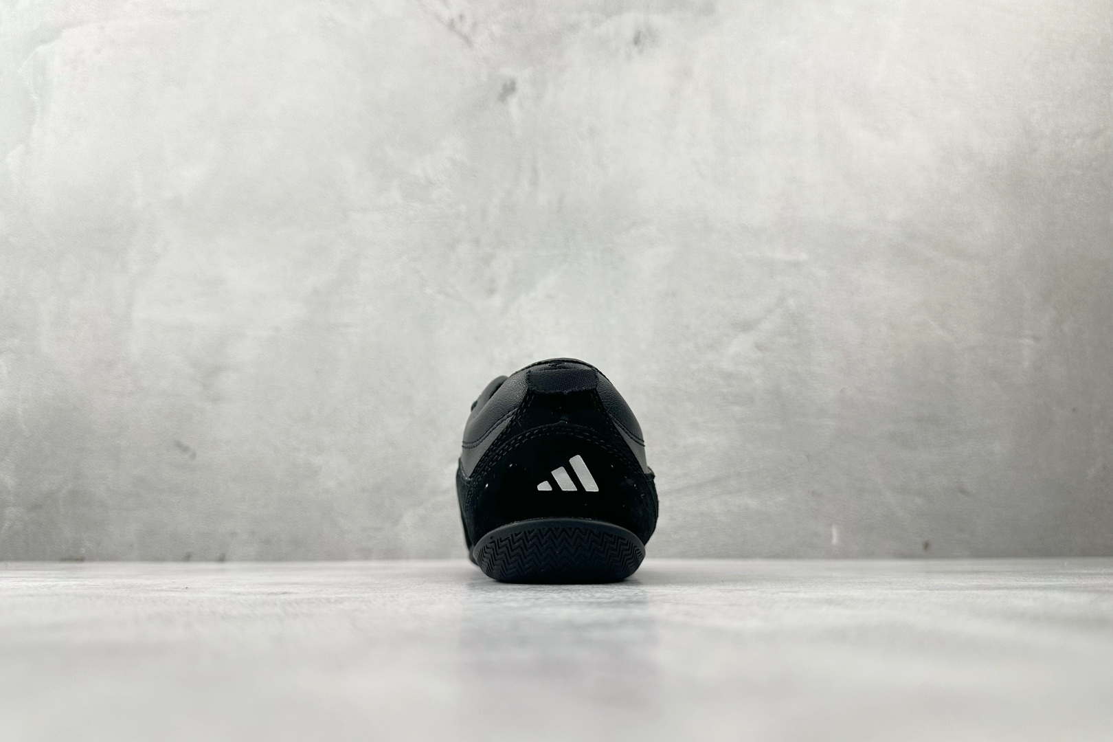 190 出口订单 adidas URBAN REVERIE 黑色 JQ9388