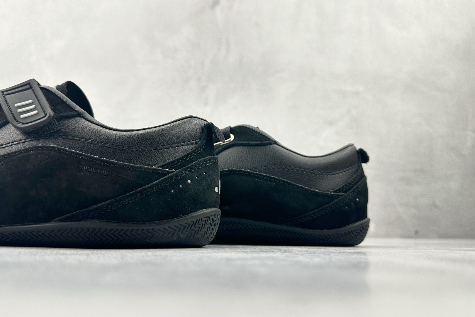 190 出口订单 adidas URBAN REVERIE 黑色 JQ9388