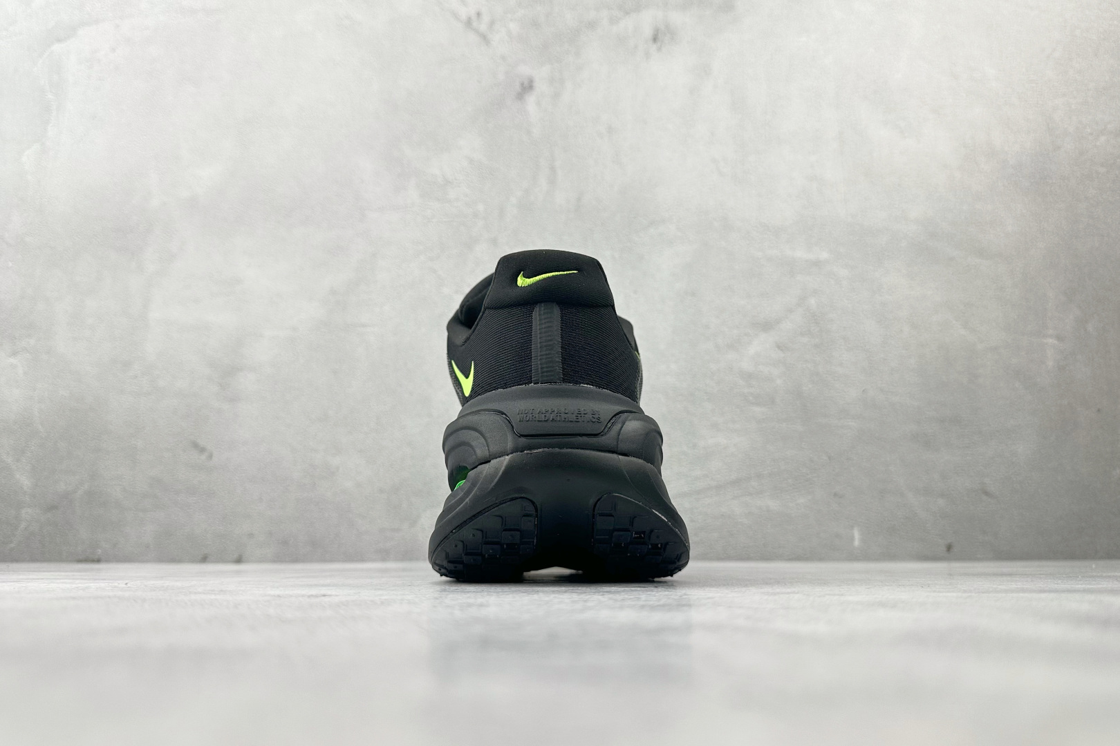 220 Nike Vomero Vomero Premium 黑绿 HQ2050-212