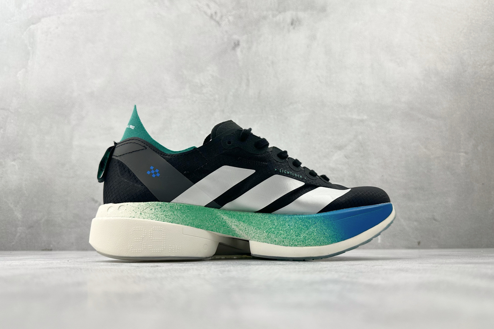 210 平台订单 adidas Adizero Adios Pro 4 黑银色 JR6365