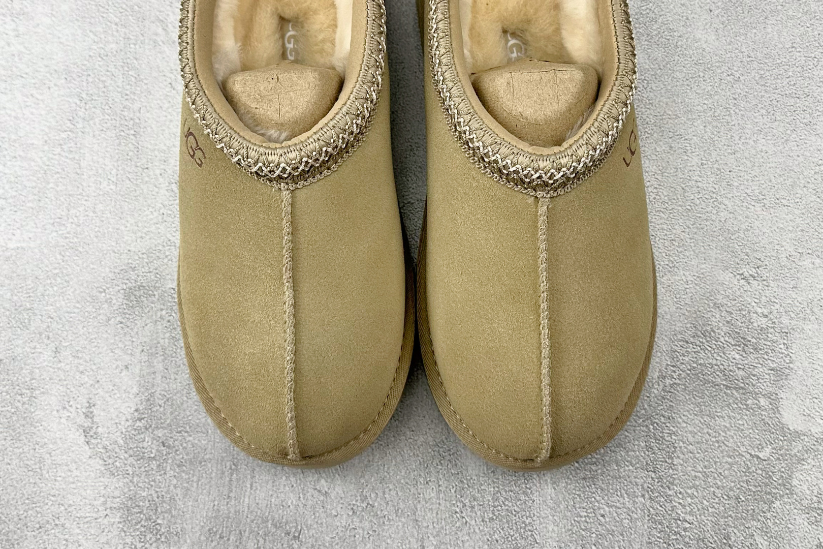 230 UGG Tazz 芥菜籽色 1122553-MDSD