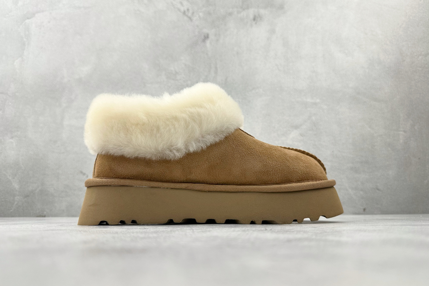 240 W Classic MINI II 栗色 1134810-CHE