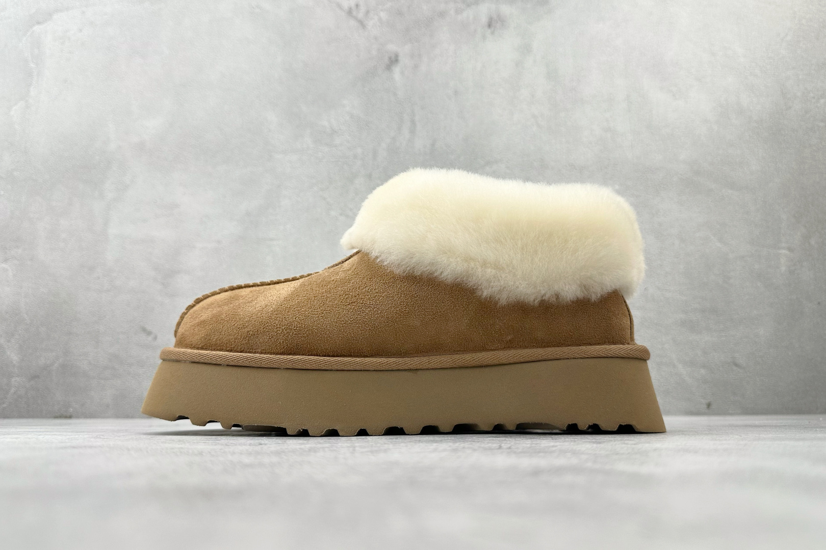 240 W Classic MINI II 栗色 1134810-CHE