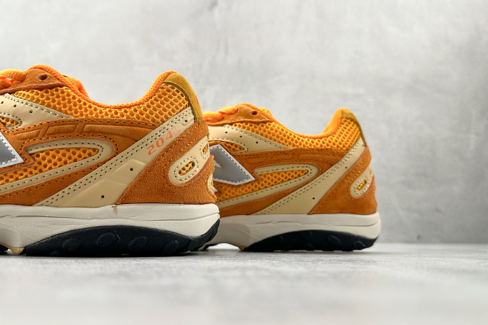 200 纯原出品 KITH x New Balance 204L 橙黄色 U204LKTI