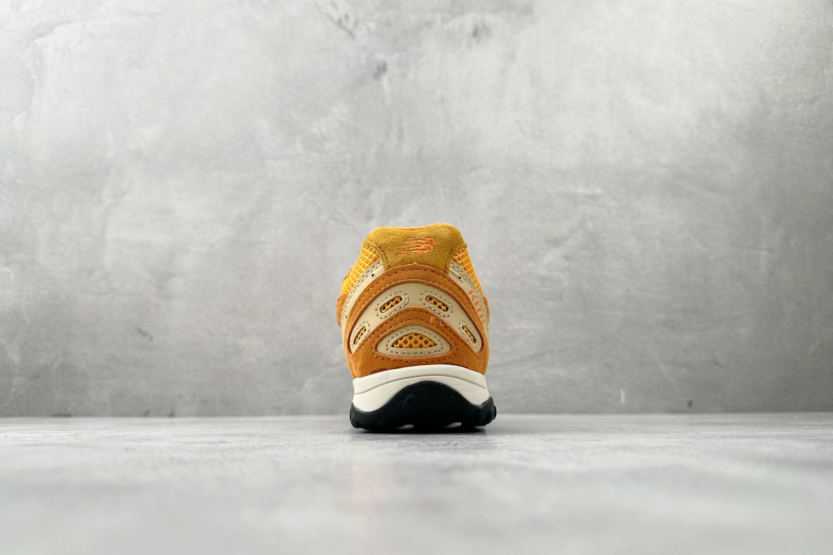 200 纯原出品 KITH x New Balance 204L 橙黄色 U204LKTI
