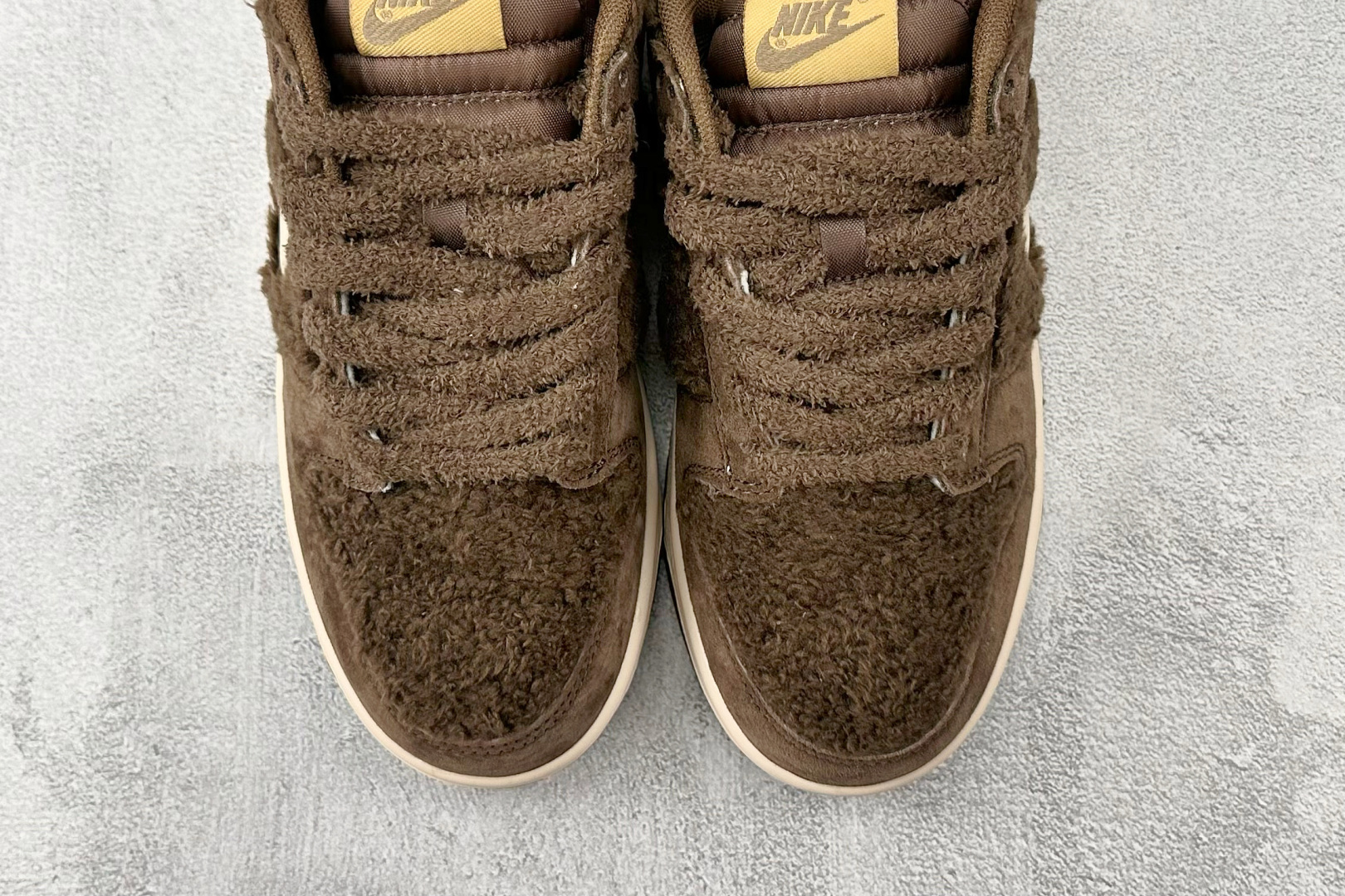 240 Nike BY POP MART LABUBU 栗子可乐 GB6675-001