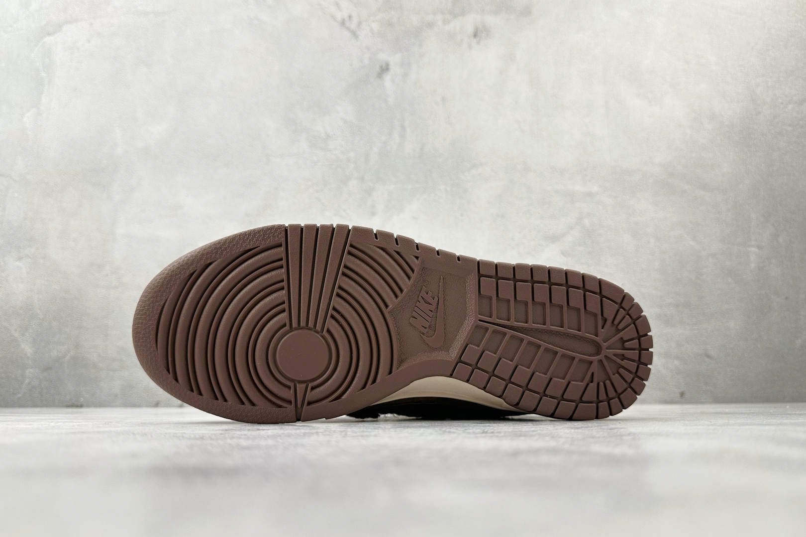 240 Nike BY POP MART LABUBU 栗子可乐 GB6675-001