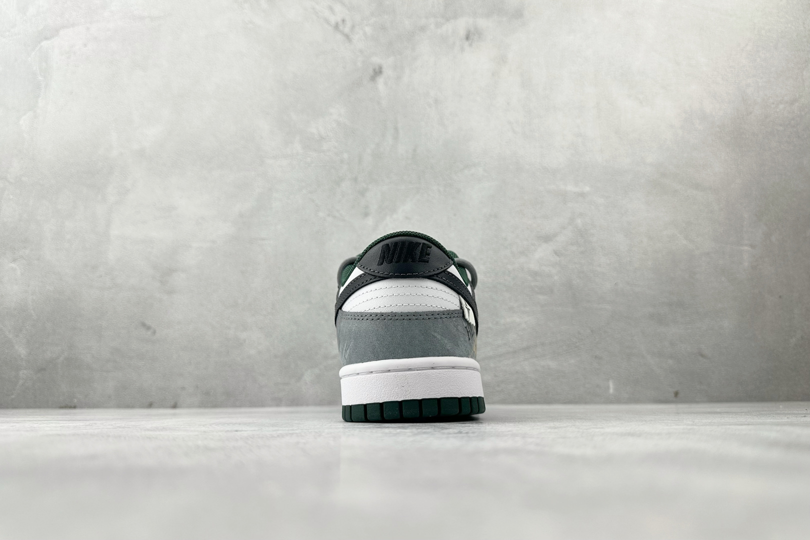 300 定制球鞋 Nike Dunk 氧化车间 墨绿色 DV0833-111