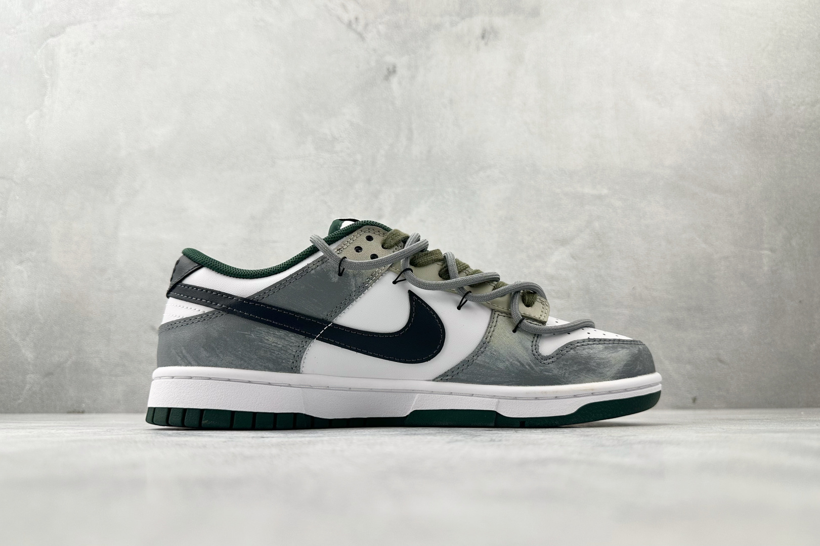 300 定制球鞋 Nike Dunk 氧化车间 墨绿色 DV0833-111