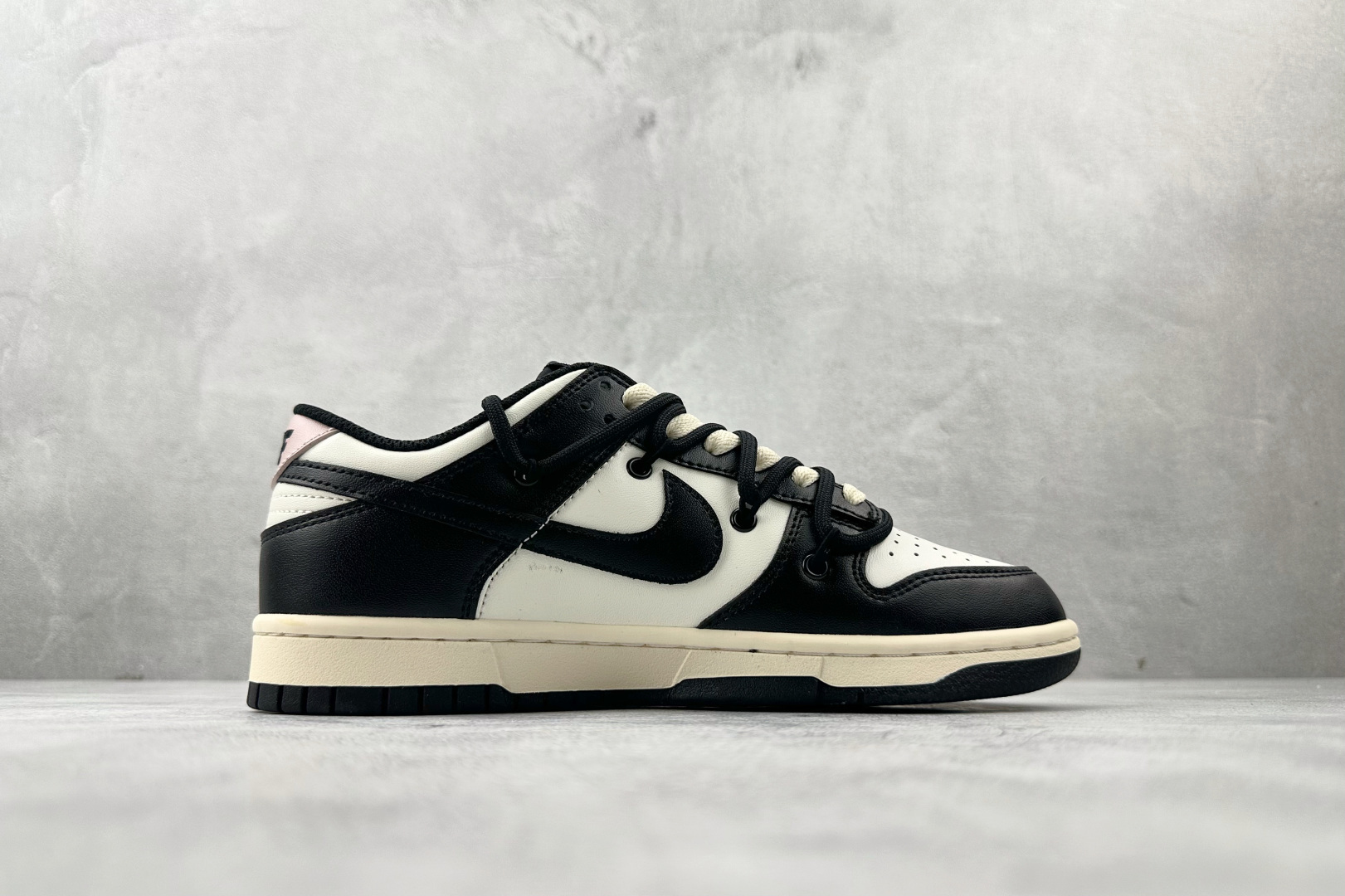 220 定制球鞋 Nike Dunk Low 绯色地带 黑粉 DD1503-101