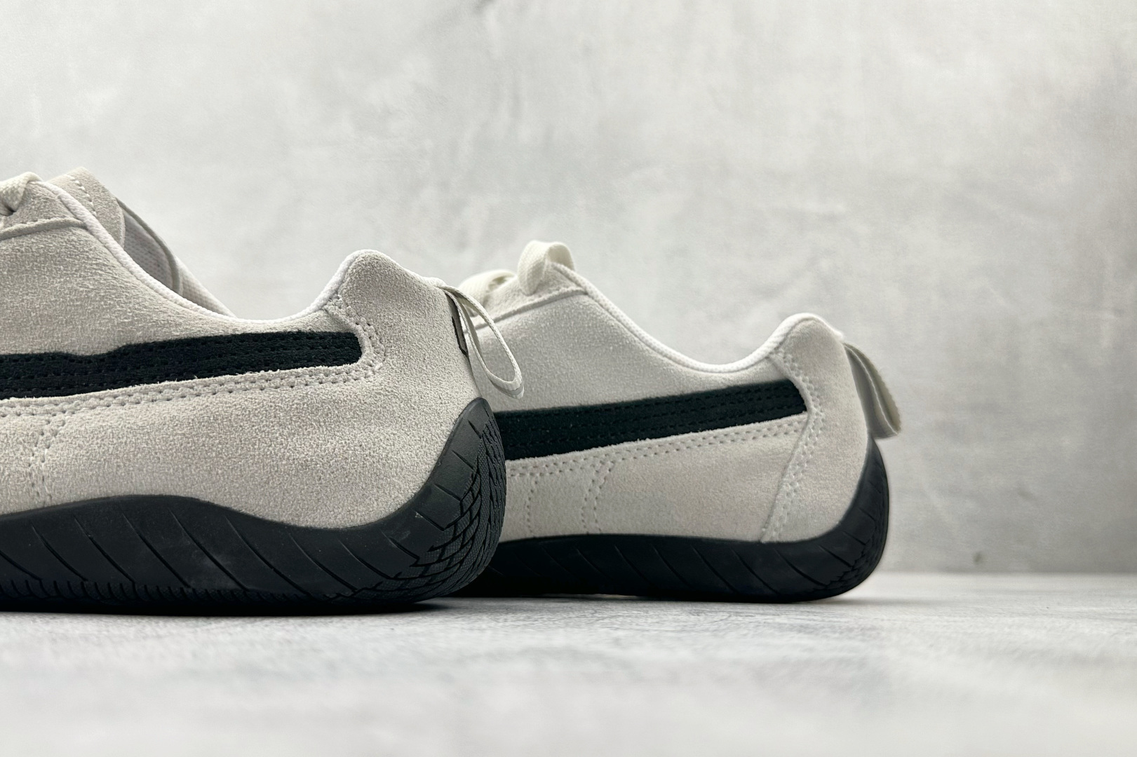 PUMA 赛车鞋 白黑 847146WSDSD 白色 PUMA 赛车鞋 白黑 847146WSDSD 白色