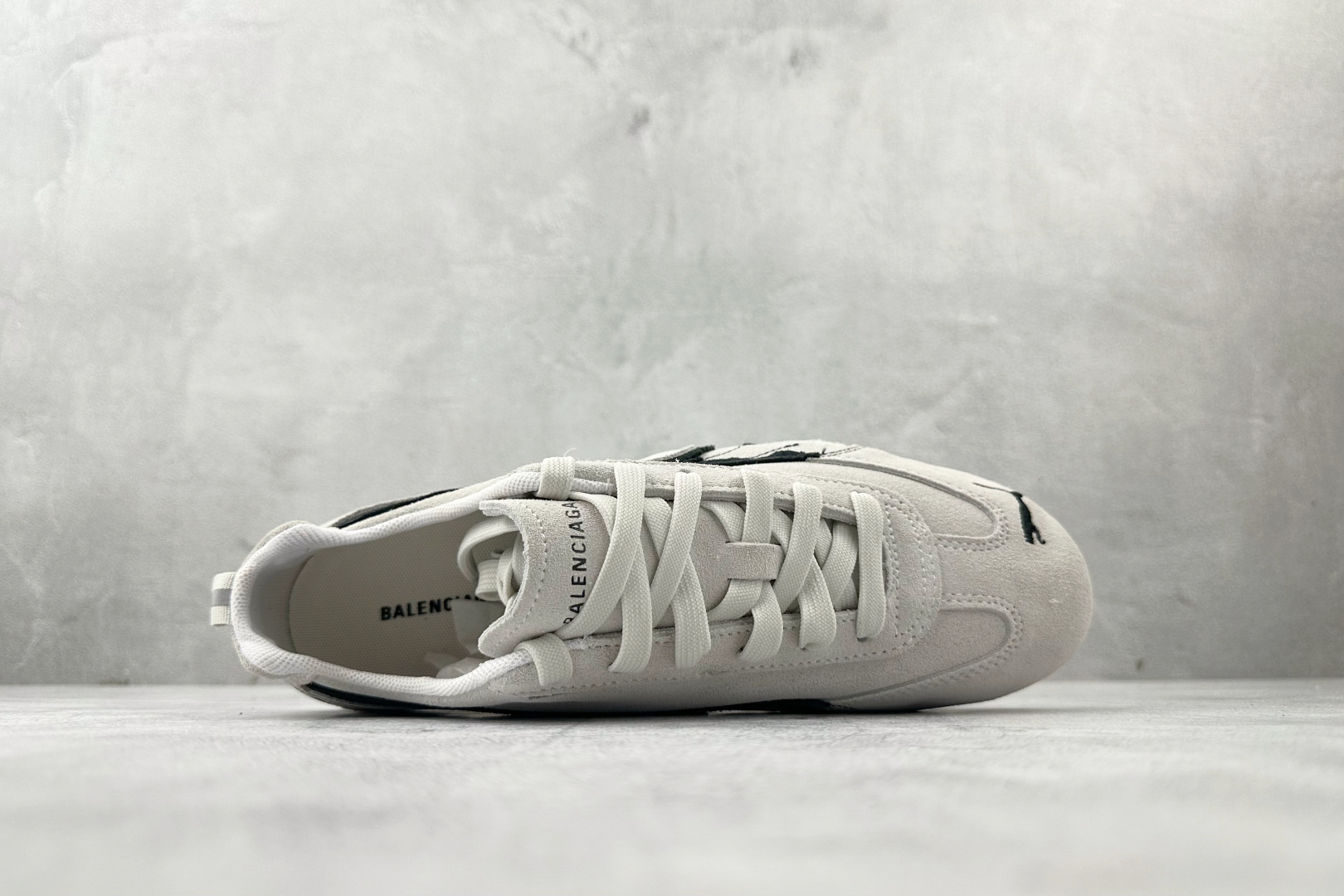 PUMA 赛车鞋 白黑 847146WSDSD 白色 PUMA 赛车鞋 白黑 847146WSDSD 白色