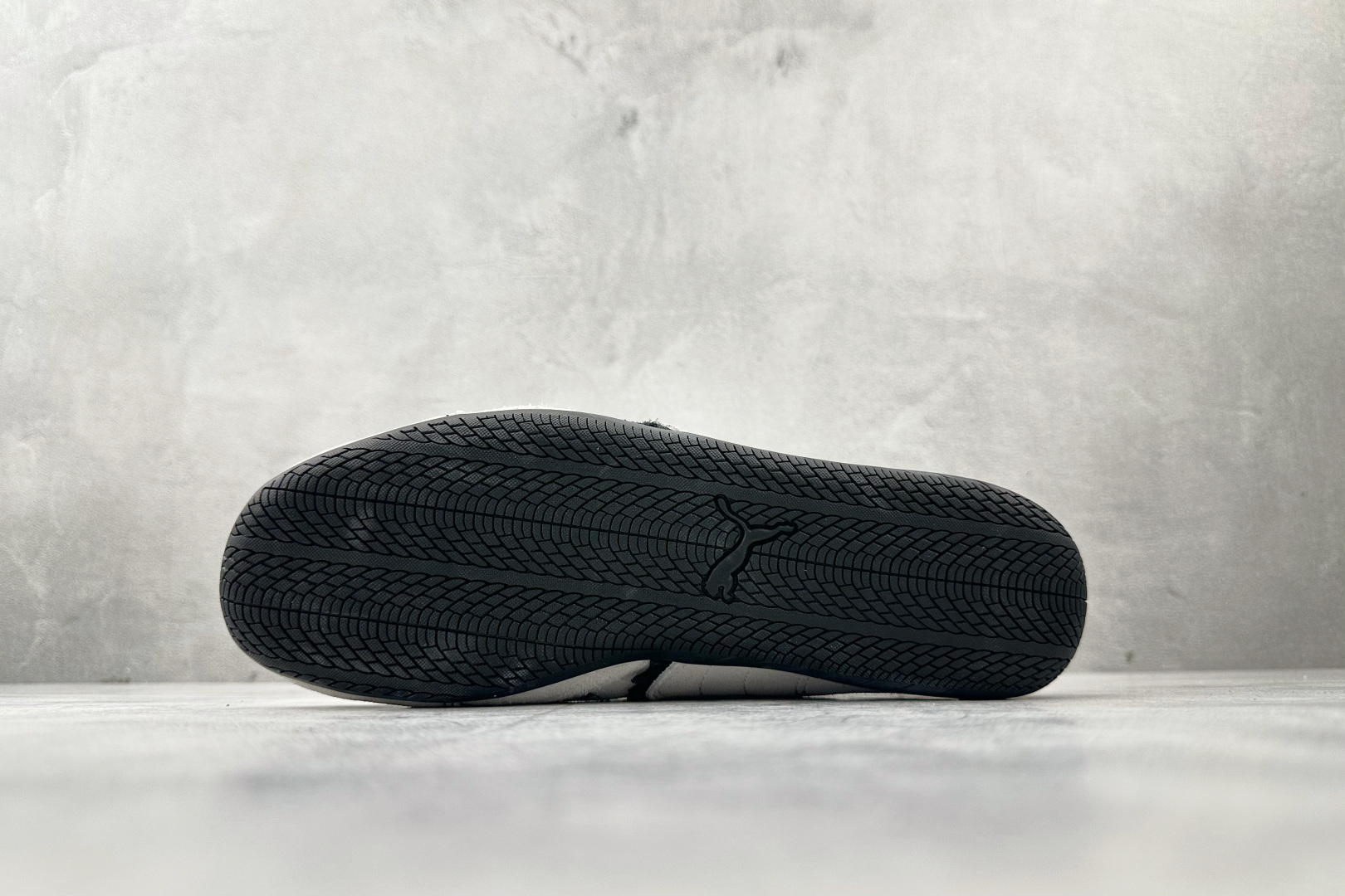 PUMA 赛车鞋 白黑 847146WSDSD 白色 PUMA 赛车鞋 白黑 847146WSDSD 白色