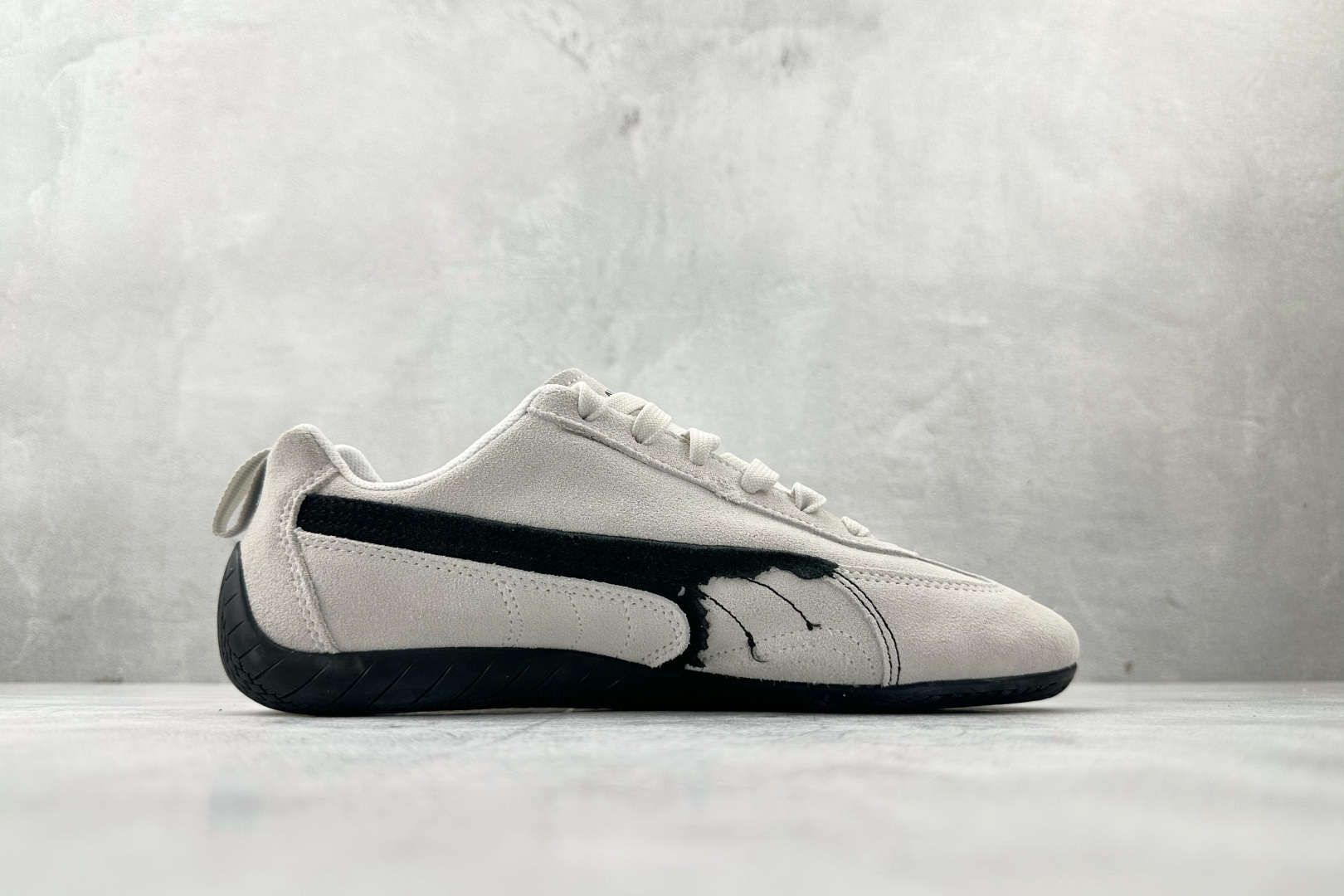 PUMA 赛车鞋 白黑 847146WSDSD 白色 PUMA 赛车鞋 白黑 847146WSDSD 白色