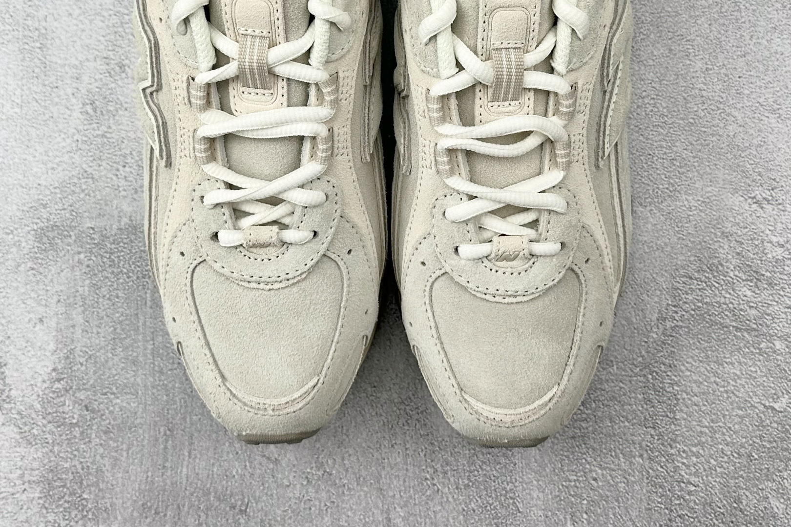 250 纯原 New Balance 204L 白色 U204LMMC