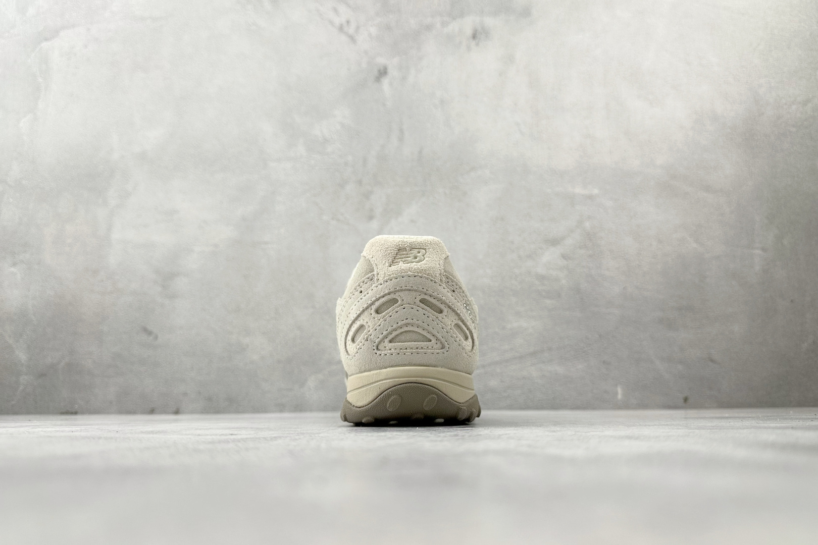 250 纯原 New Balance 204L 白色 U204LMMC