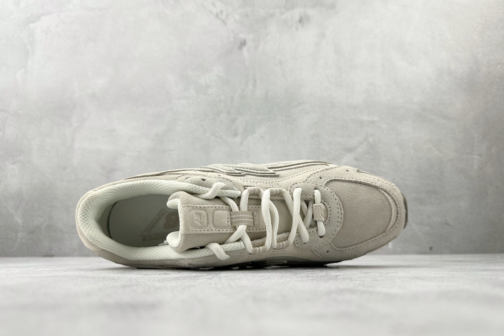 250 纯原 New Balance 204L 白色 U204LMMC