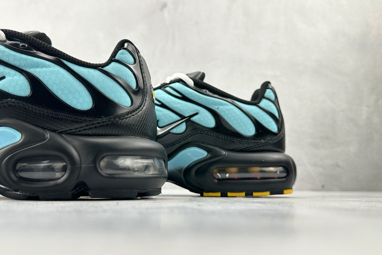 280 Nike Air Plus 蓝黑 CV8838-400