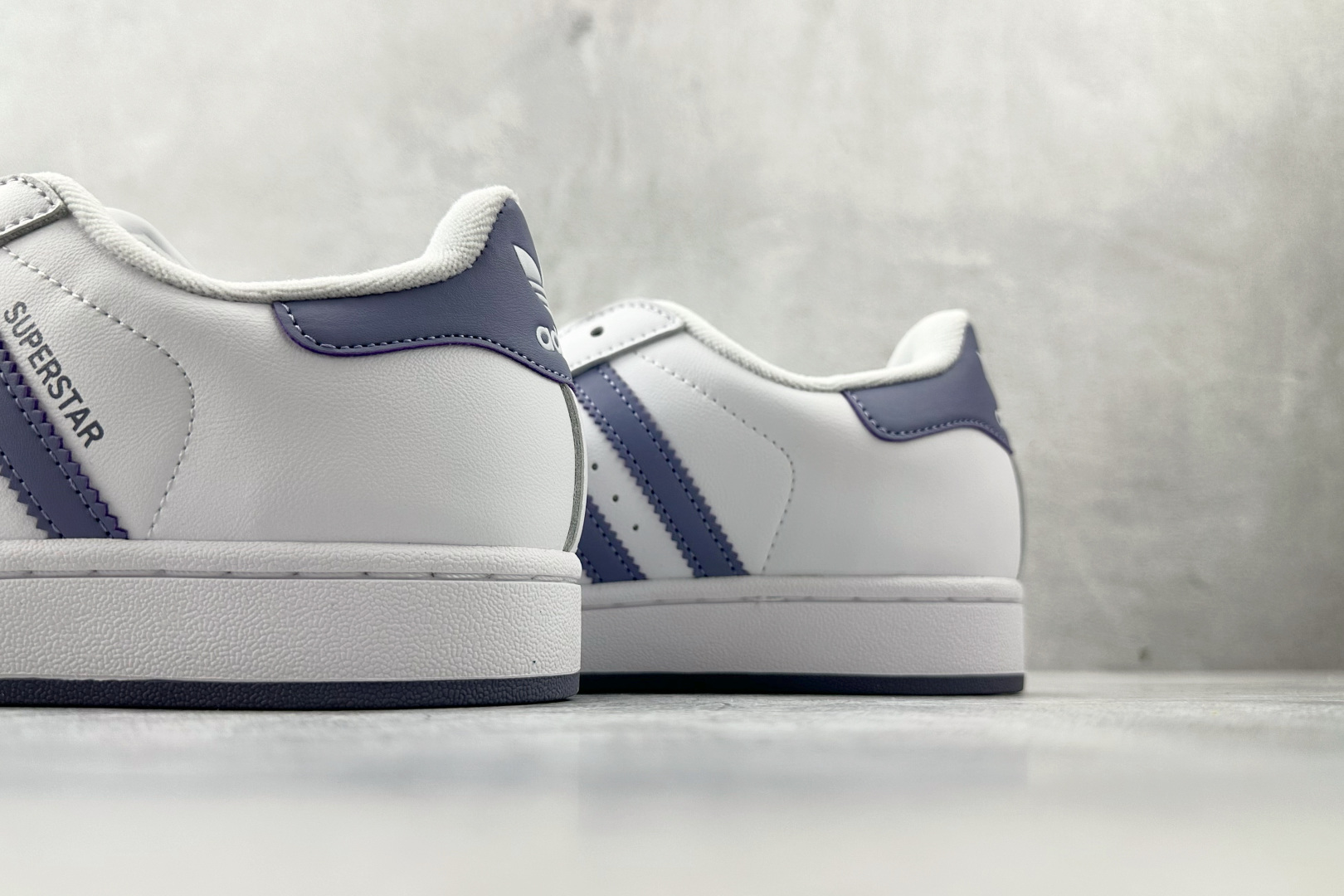 平台专供 adidas originals Superstar 2 白紫色货号：JS1373尺码：35.