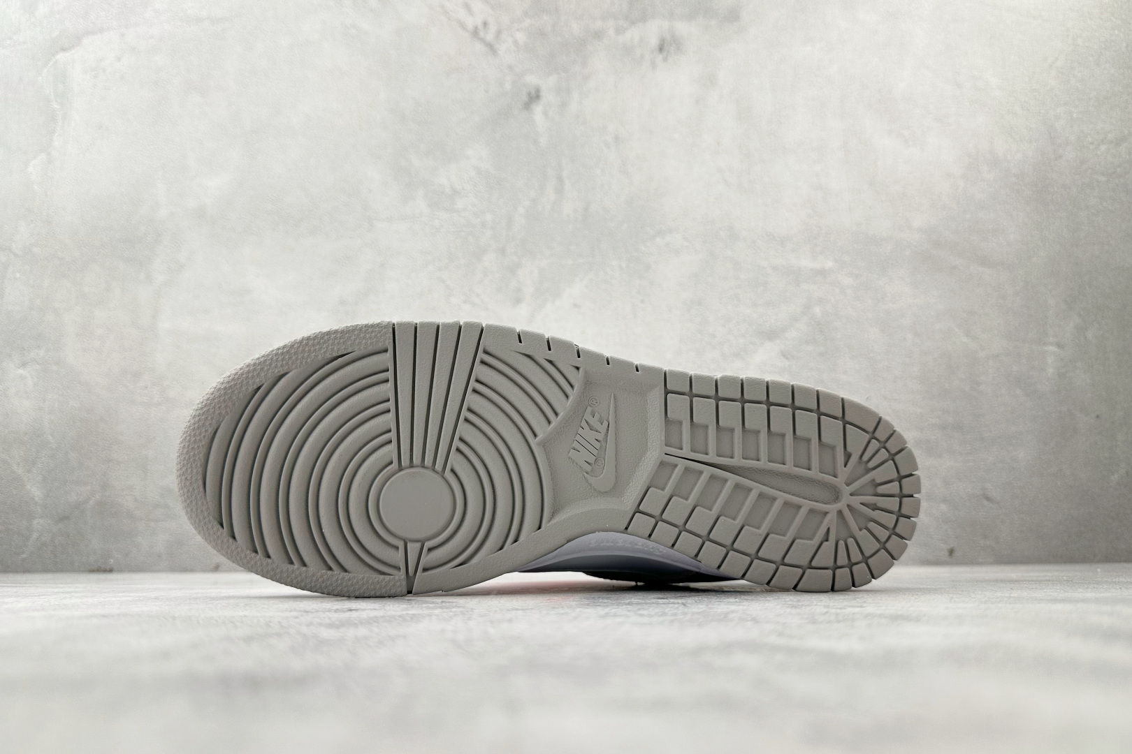 310 Supreme x Nike Dunk SB DUNK LOW 白色 HQ8487-100