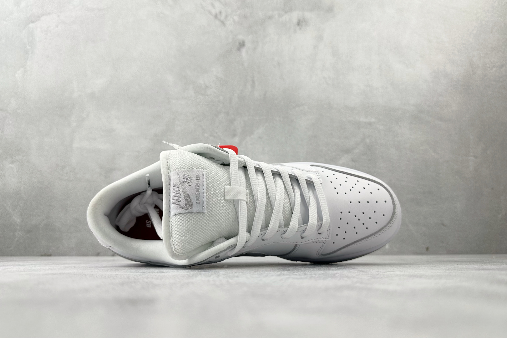 310 Supreme x Nike Dunk SB DUNK LOW 白色 HQ8487-100