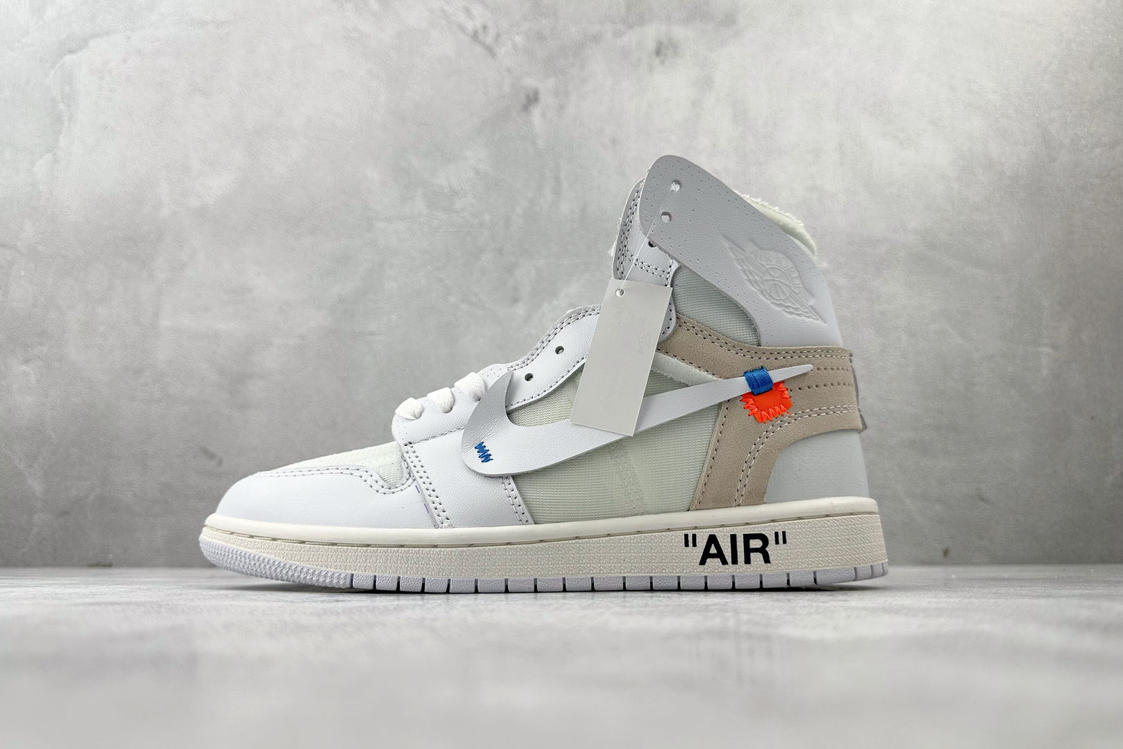 280 OFF-WHITE × Jordan Air Jordan 1 High White the ten 白蓝 欧洲限定 AQ0818-100