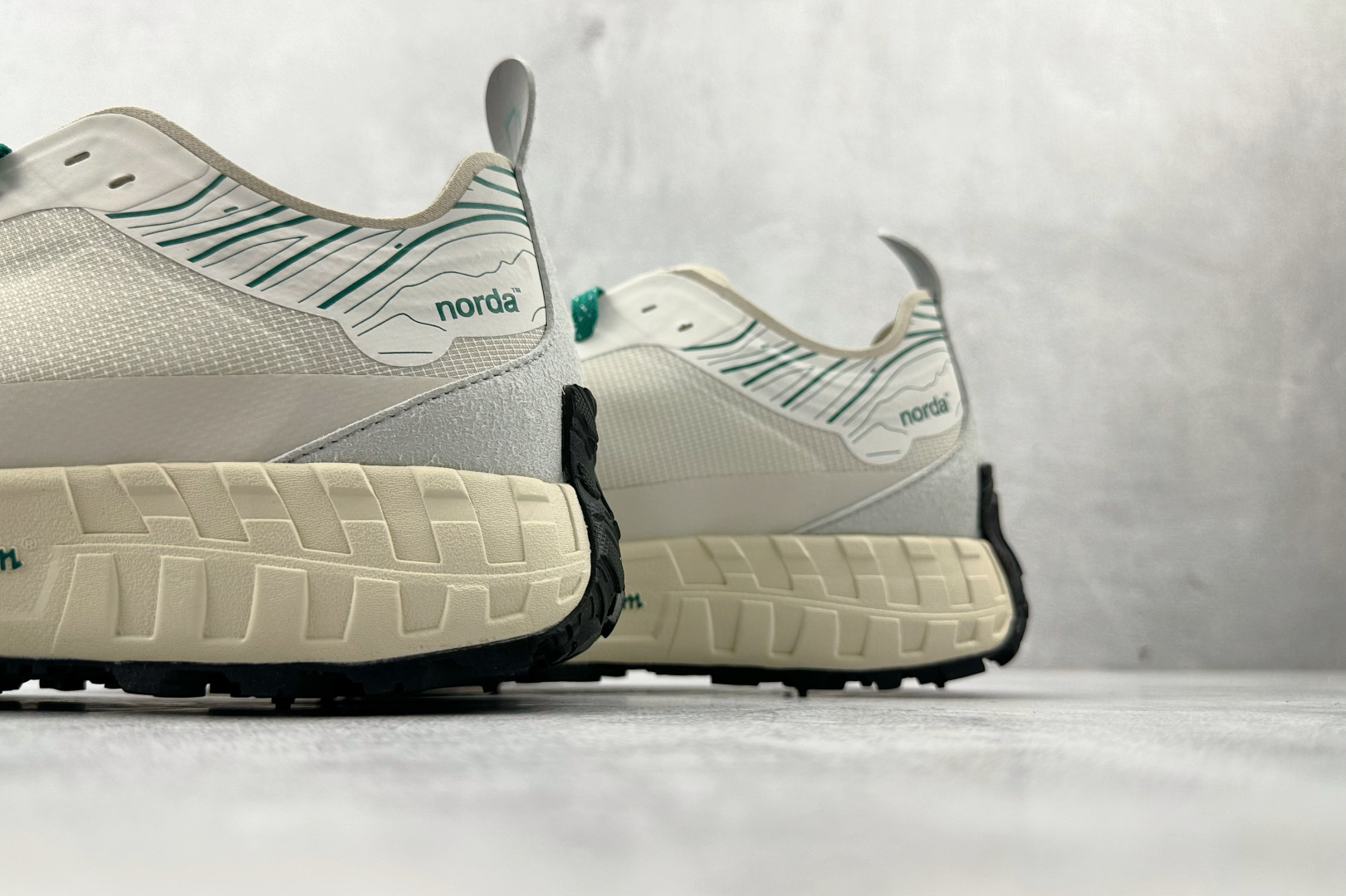 240 NORDA 001 复古白 NORDA001-M-WTFT