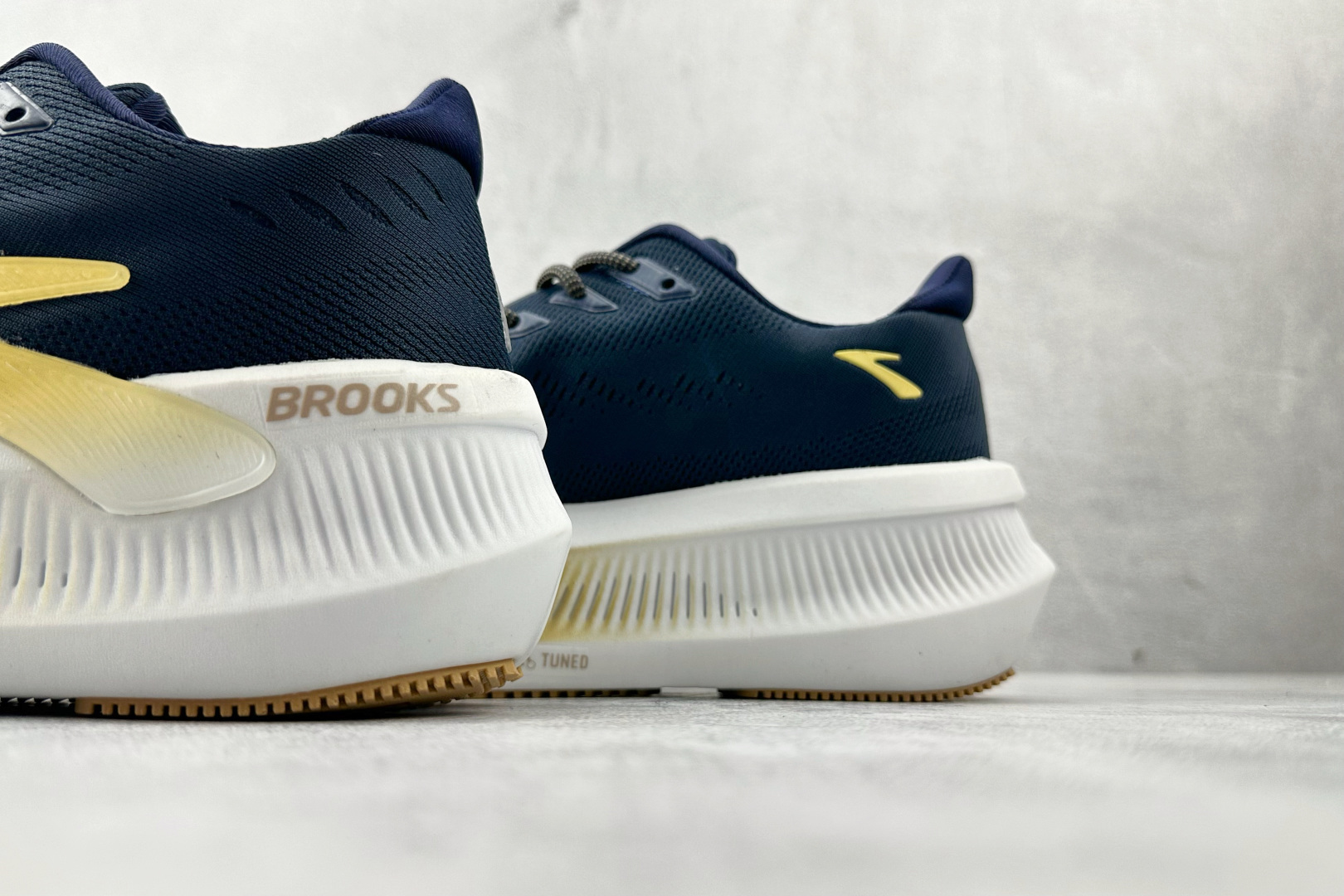 210 东南亚订单 Brooks布鲁克斯 Glycerin 2 蓝黄 220447-1D-099-Chinese UA Cheap High Quatity Brand Clothes Bags handbags Sneakers wholesale wholesaler seller from China Factory suppliers Fashion Clothing Shoes best Quality Beautiful Price 210 东南亚订单 Brooks布鲁克斯 Glycerin 2 蓝黄 220447-1D-099