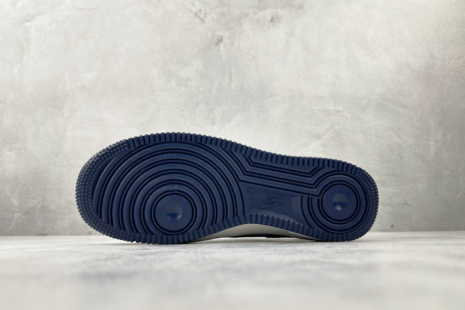 260 Nike Air Force 1 07 labubu 联名 蓝白 KJ5188-002-Chinese UA Cheap High Quatity Brand Clothes Bags handbags Sneakers wholesale wholesaler seller from China Factory suppliers Fashion Clothing Shoes best Quality Beautiful Price 260 Nike Air Force 1 07 labubu 联名 蓝白 KJ5188-002