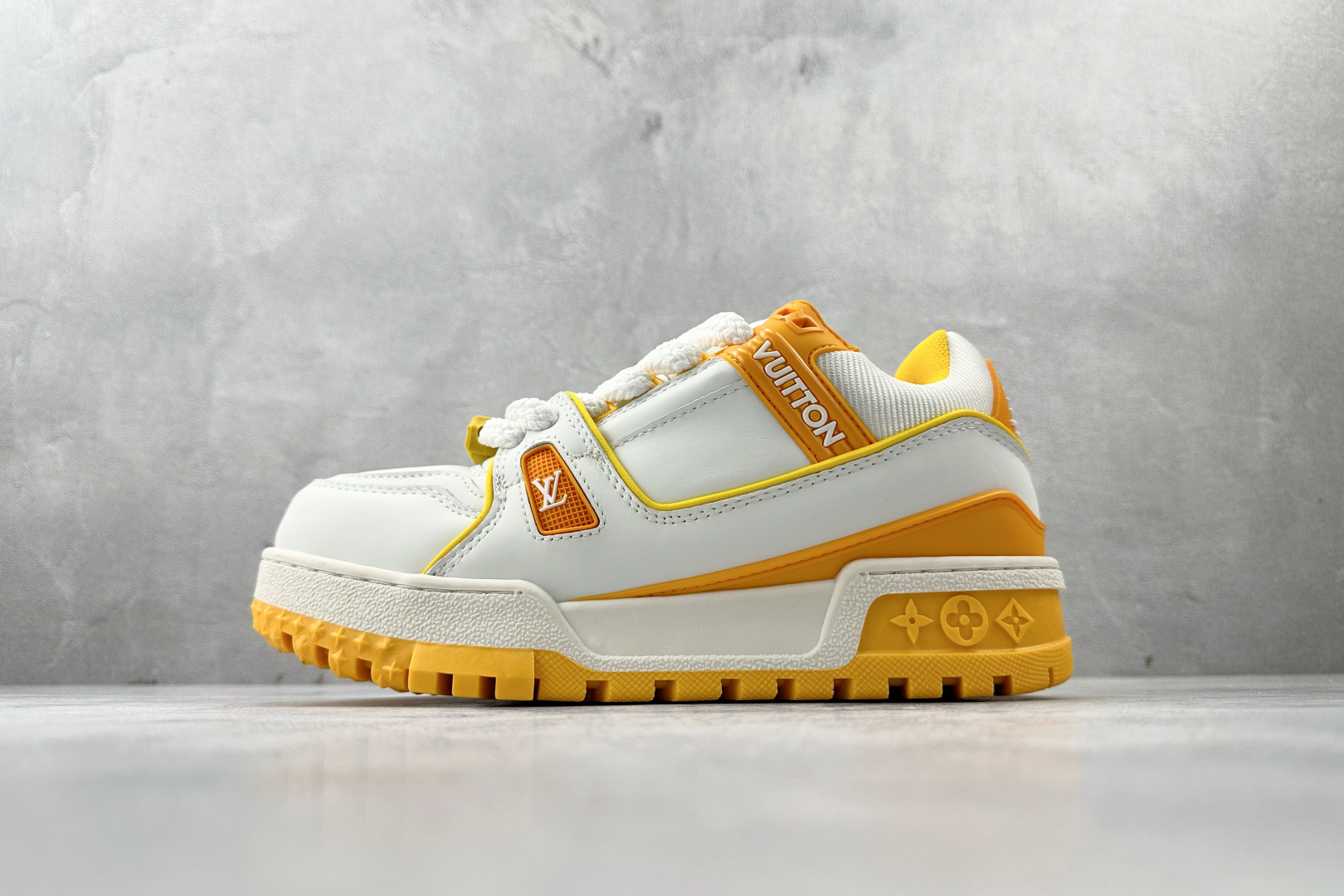 TG版 爆款跑量神器 LOUIS VUITTON Trainer Maxi 小胖丁 白黄色 货号:1ACPQJ 编码:33