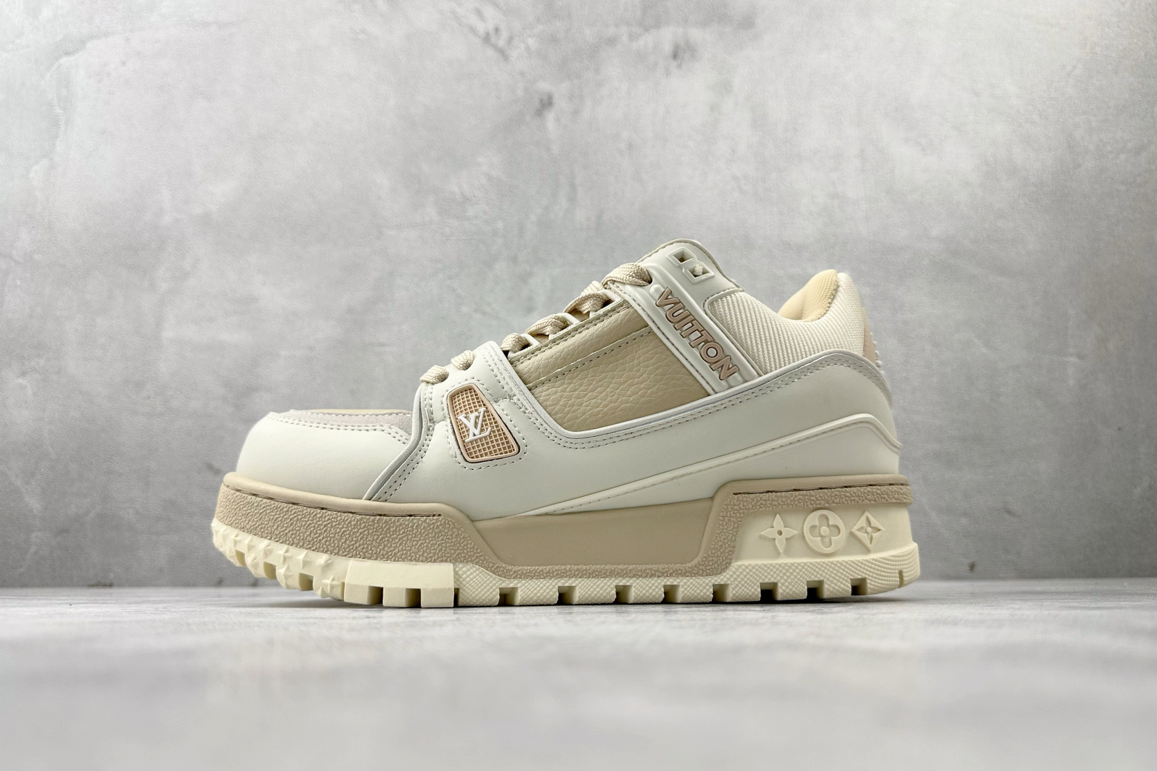 💰600