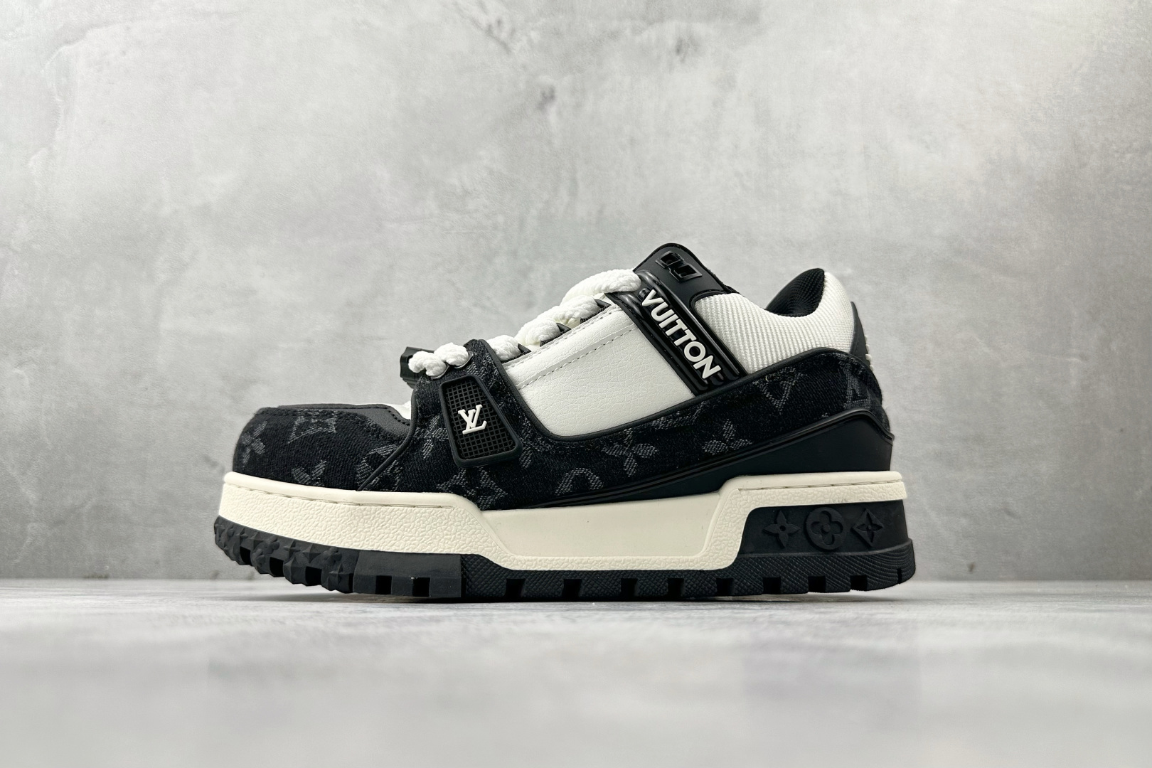 💰600