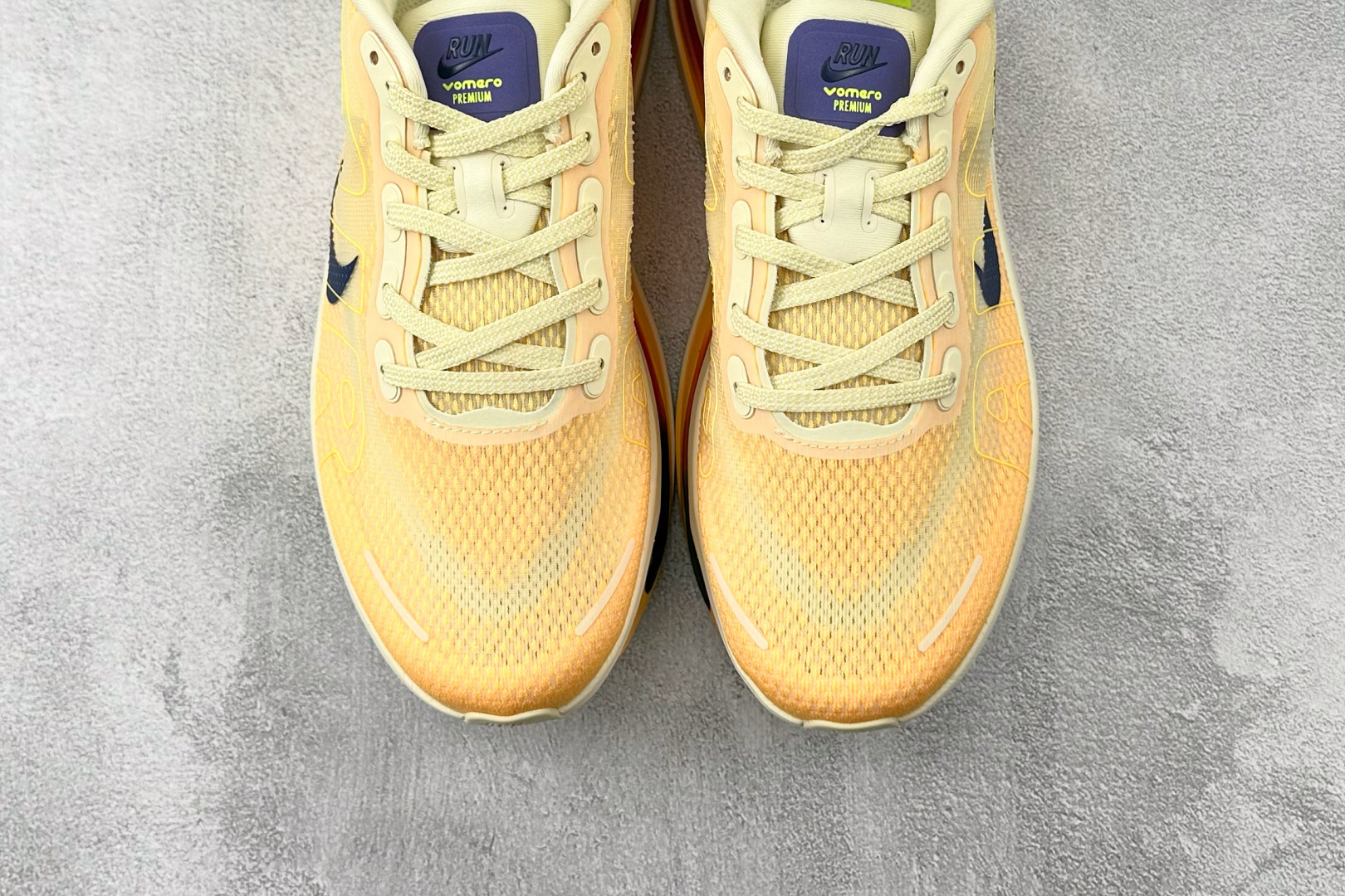 300 全套数据私模 Nike Vomero Vomero Premium 桔蓝 HQ2050-401