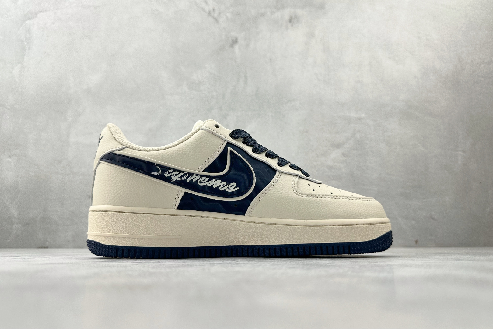 260 Nike Air Force 1 07 supreme 联名 米白蓝 XY2025-001