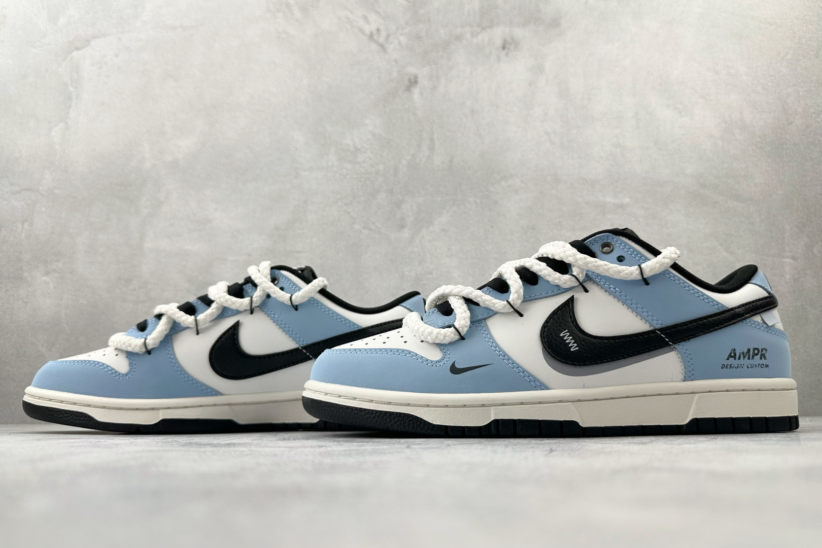 300 定制球鞋 Nike Dunk 逍遥游 蓝白黑 BB0620-113