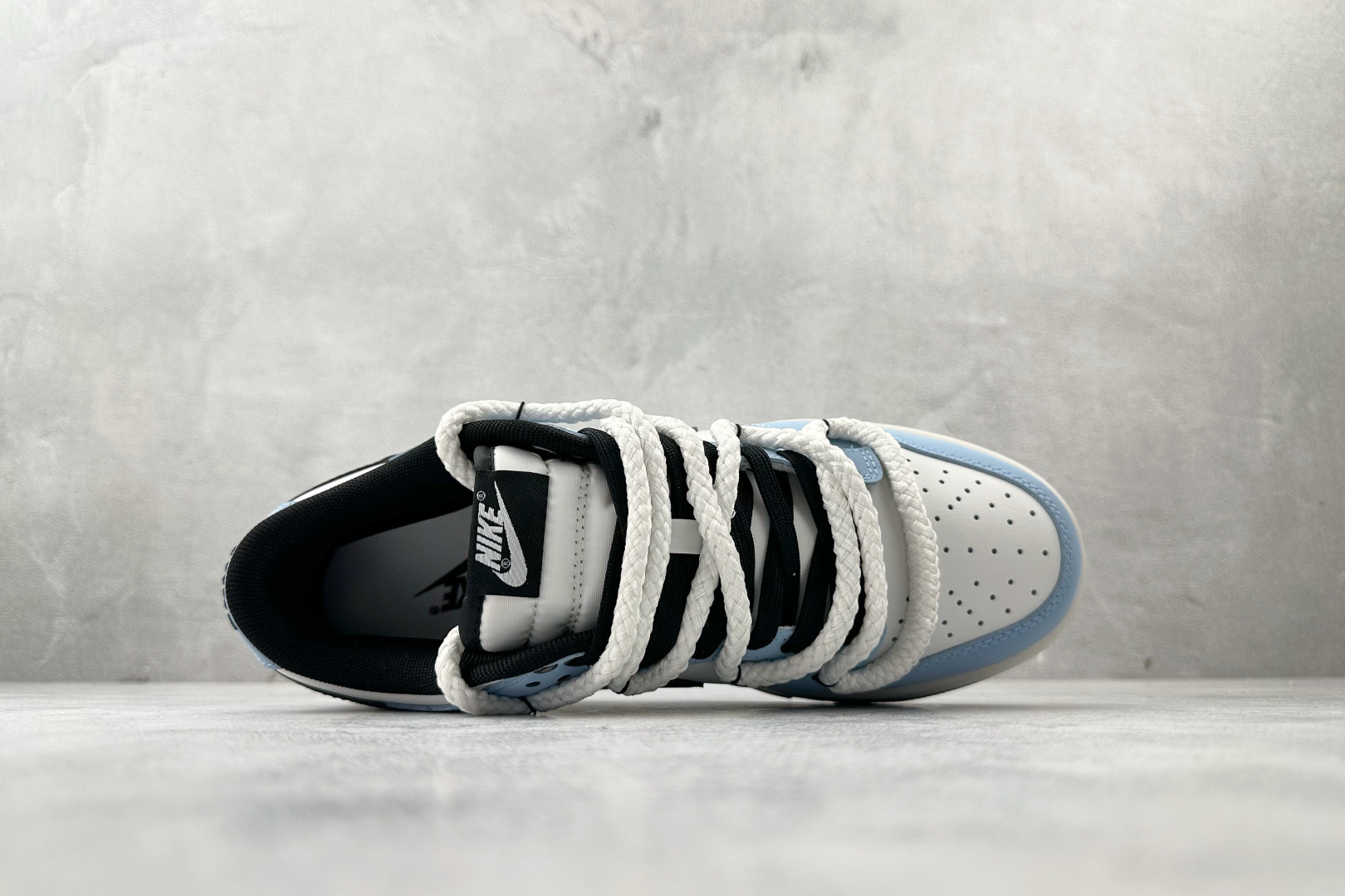 300 定制球鞋 Nike Dunk 逍遥游 蓝白黑 BB0620-113