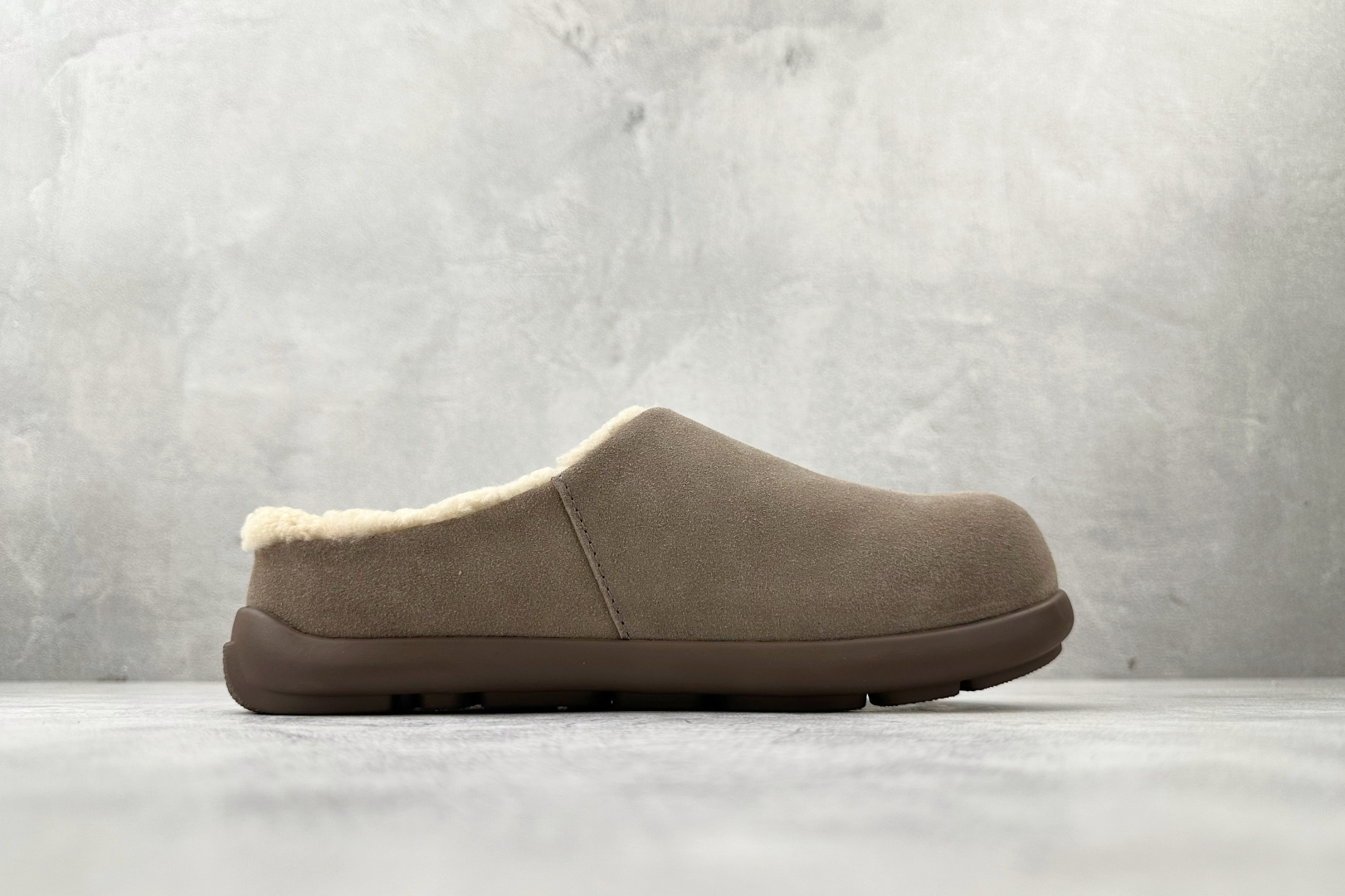 240 UGG W EVERSHEEPSKINS 浅咖灰色 1057780 JGL