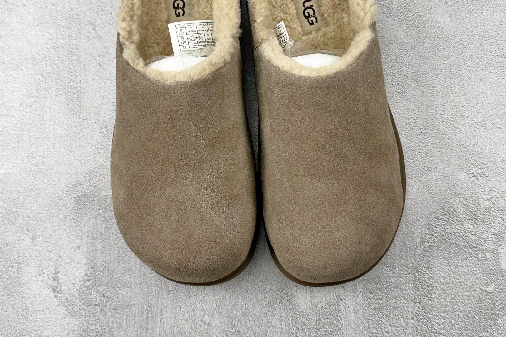 240 UGG W EVERSHEEPSKINS 羚羊棕色 1057780 ALP