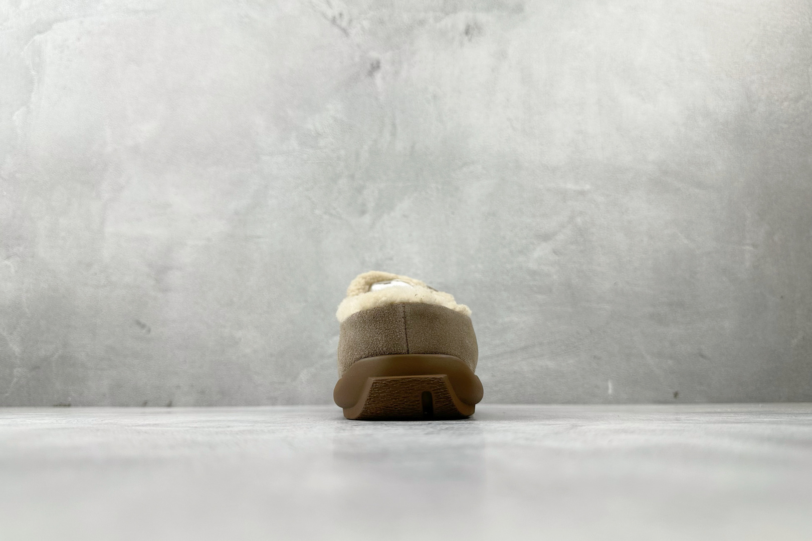 240 UGG W EVERSHEEPSKINS 羚羊棕色 1057780 ALP