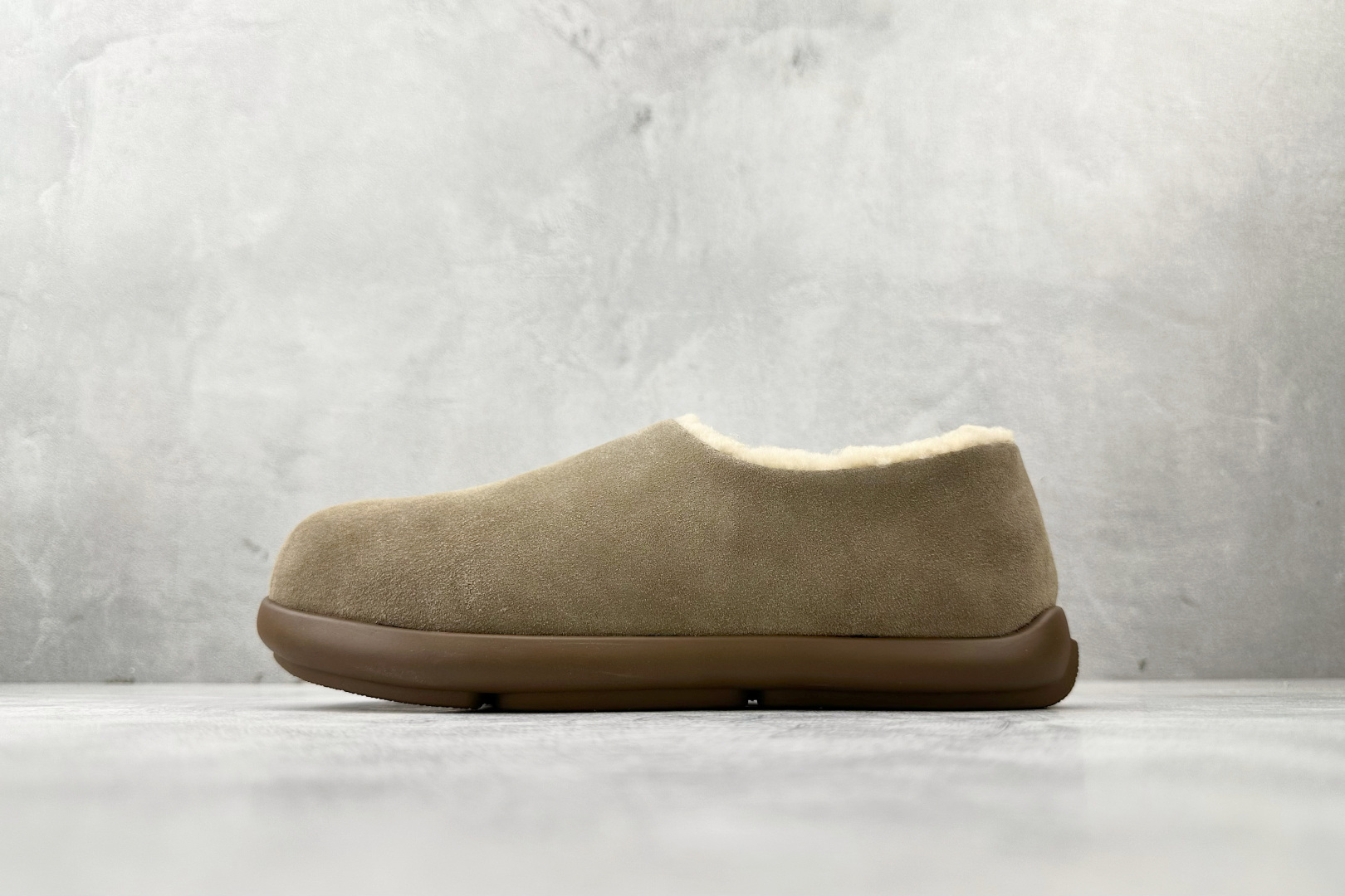UGG W EVERSHEEPSKINS 羚羊棕色 1057780-2 ALP